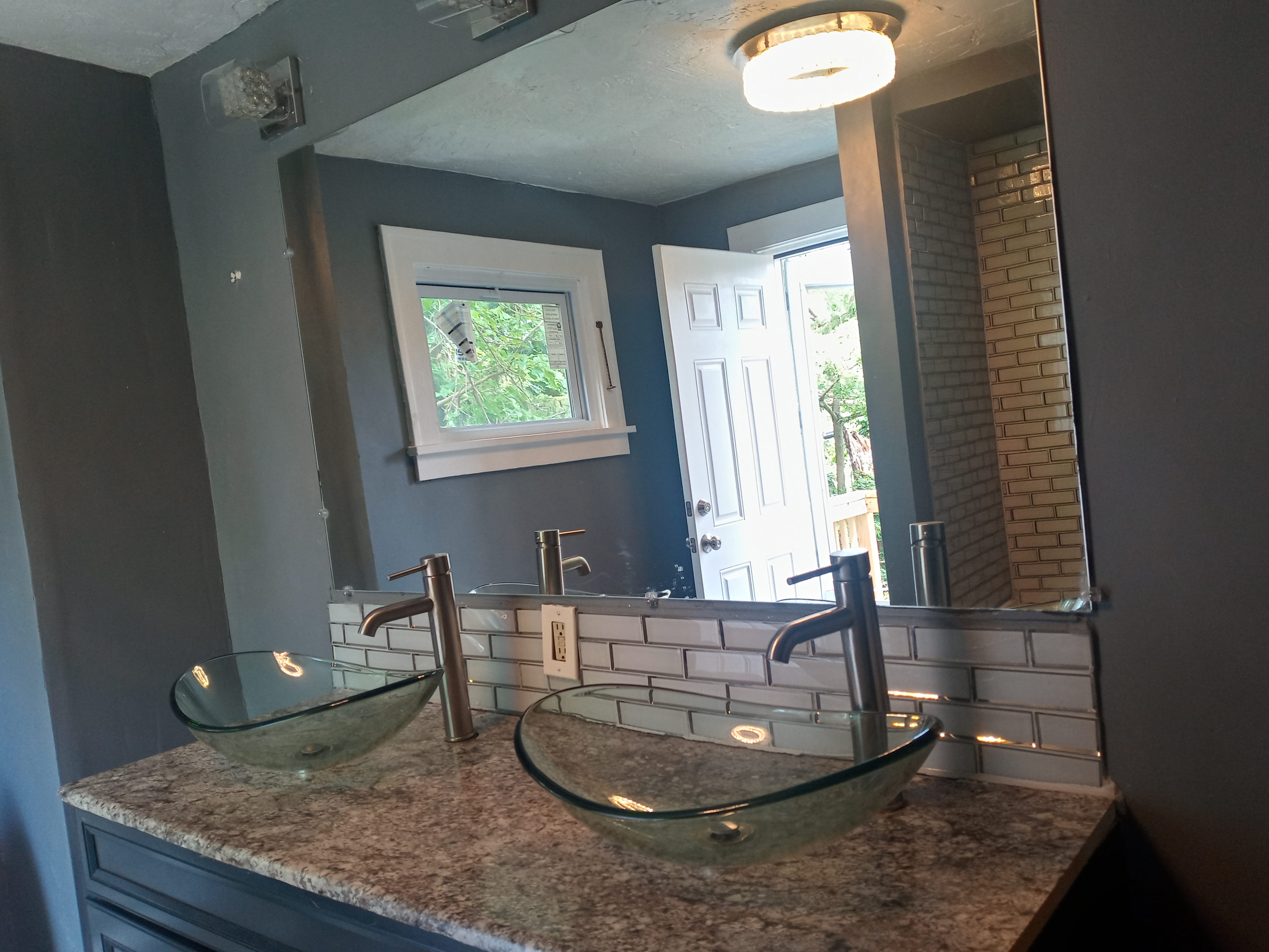 Cleveland Heights, OH 44121